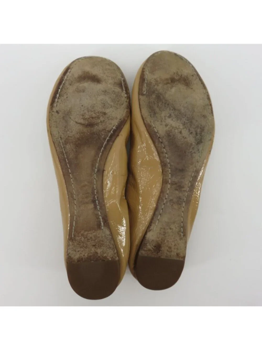 Tory Burch Women 7.5 M CAROLINE Beige Patent Leather Logo Ballet Flats Shoes